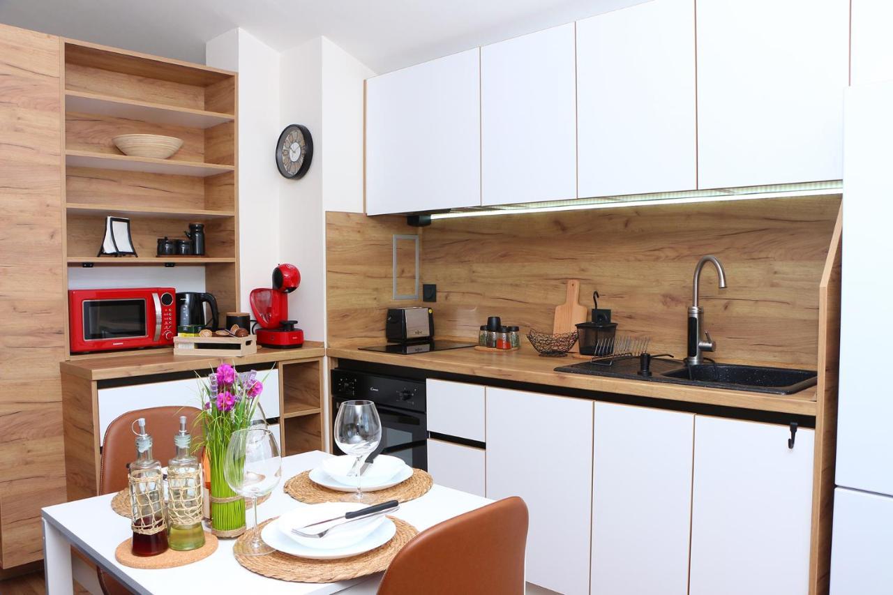 Shik & Chic In The Heart Of Burgas # 5Min From Beach # New Eksteriør billede