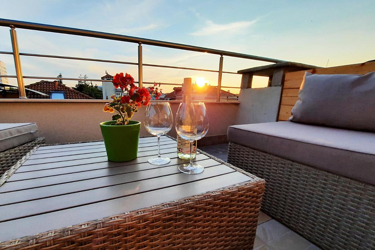 Shik & Chic In The Heart Of Burgas # 5Min From Beach # New Eksteriør billede